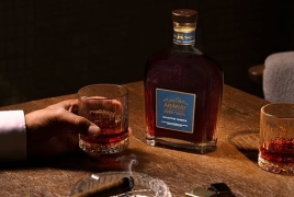 ARARAT «Դվին» հայկական կոնյակը ճանաչվել է «Շաբաթվա խմիչք» ըստ հեղինակավոր Maxim ամսագրի