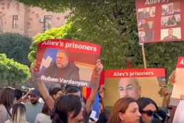 ARF Youth Union protests Turkish envoy’s visit