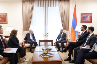 Armenian FM holds talks with Turkish envoy