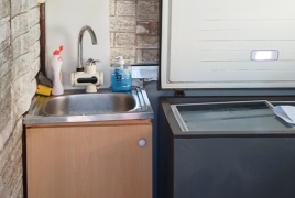 Երևանում 12 մարդ թունավորվել է շաուրմայից․ Նույն կետում են սնվել