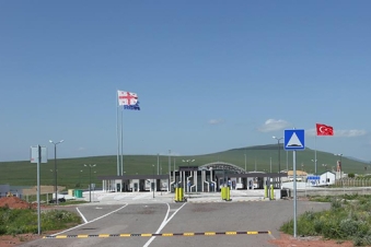 Armenian Ministry denies fake passports found at border