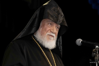 Aram I urges unity amid threats to nation, church
