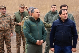 ՔԿ նախագահը Պապիկյանի հետ դիրքեր է այցելել