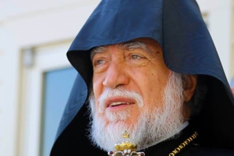 Aram I to attend Pope reception in Lebanon