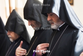 Մարուքյանը՝ կաթողիկոսին․ Կարգալույծ արեք արքեպիսկոպոս Կճոյաին՝ անհարմար վիճակում դնելով ՔՊ–ին