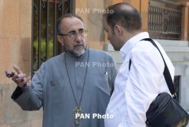 Депутат: архиепископ Микаэл нуждается в неотложной операции