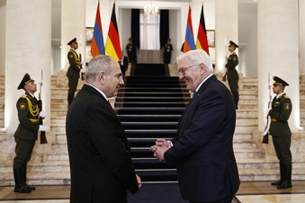 Pashinyan departs for Germany on official two-day trip