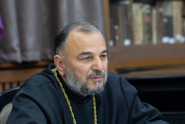 Բաղունց․ Արցախի թեմի առաջնորդի հարցում պասում ենք կաթողիկոսի դիրքորոշմանը