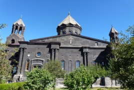 Գյումրիի Սբ Յոթ Վերքում կաղոթեն կալանավորված սրբազանների, Կարապետյանի և գերիների համար