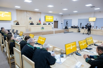 Ex-commander denies April battles charges in Baku court