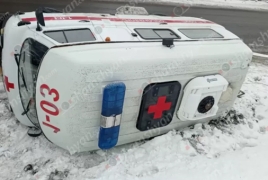 Տավուշում շտապօգնության մեքենա է կողաշրջվել, Արարատում 14 մեքենա է բախվել