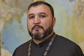 Տեր Զարեհը մեղադրել է եպիսկոպոս Սարոյանին հոգևոր ու հոգեբանական ճնշումների մեջ