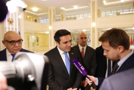 Սիմոնյան. ՀՀ-ն չի պատրաստվում կանգնել որևէ մեկի կողմը կամ գործել որևէ մեկի դեմ