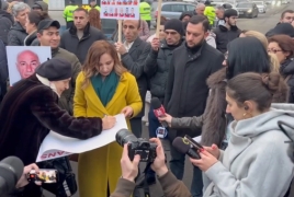 Ակցիա Բաղրամյան պողոտայում․ «Մեր բողոքի ձայնը հասնելու է Վենսին»