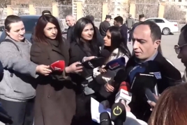 Թաթոյանի աջակիցները՝ ՊՆ մոտ․ «Թող Պապիկյանը փորձի փաստերով հերքել 2025-ին Բաքվի ներխուժումը ՀՀ տարածք»