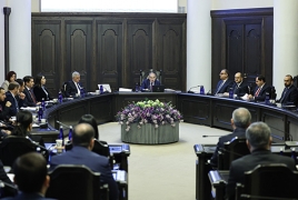 Կառավարության նիստը մեկնարկել է առանց քառօրյա պատերազմի զոհերի հիշատակը հարգելու