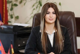 Դպրոցի տնօրենին ազատել են «Փառքի անկյունից» Արցախի դրոշը չհանելու համար