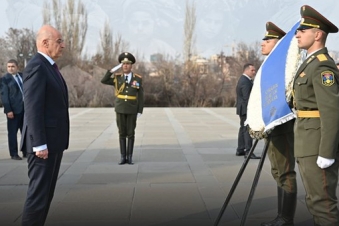 Greece recalls shared suffering with Armenians