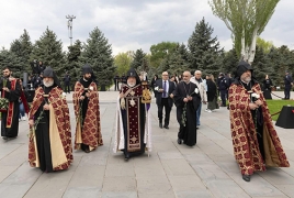 Կաթողիկոսի այցի մասին նյութը հեռացվել է ՀՑԹԻ կայքից, Ըստ տնօրենի ԺՊ-ի՝ առանց իր համաձայնության էր դրվել