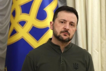 Zelensky hails peace, marks historic Armenia visit