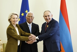 Armenia, EU adopt joint declaration after summit