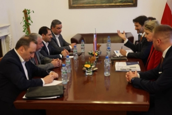 Papikyan holds talks with Slovak counterpart