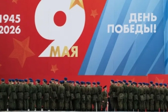 Zelenskyy urges leaders to skip Moscow parade