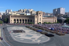 Yerevan holds Republic Day military parade