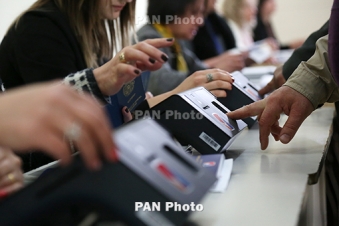 Russian observers report election violations in Armenia