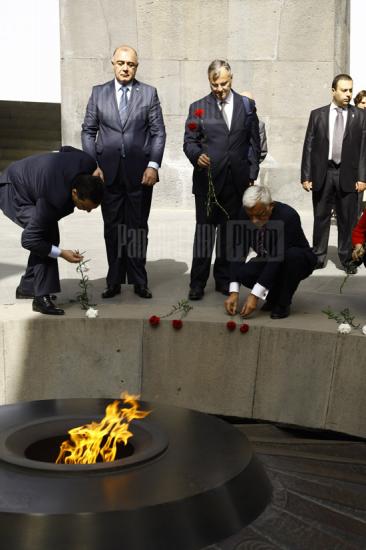 EP’s President visits Armenian Genocide Memorial