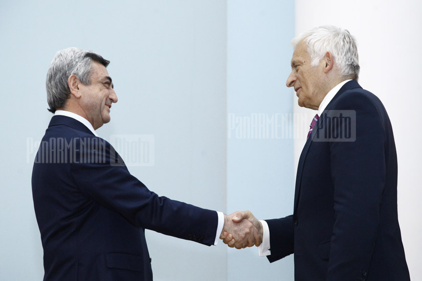 President receives Jerzy Buzek