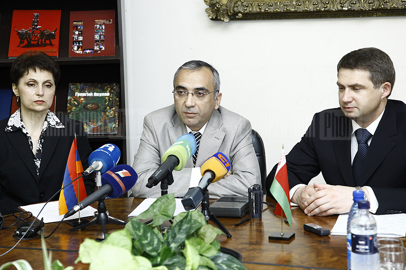Agreement of cooperation is signed between Ministries of Culture of Armenia and Belarus