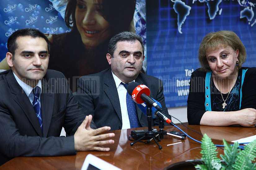 Press conference of Suren Manukyan and Arkady Khitarov