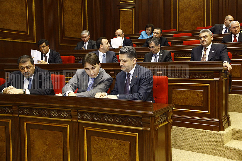 Правительственный час в парламенте Армении