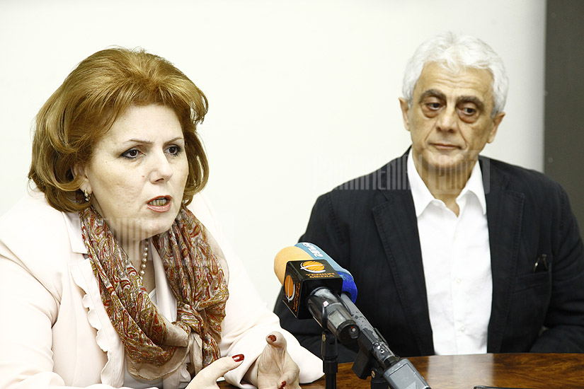 Пресс-конференция министра культуры Армении Асмик Погосян и балетмейстера Рудольфа Харатяна