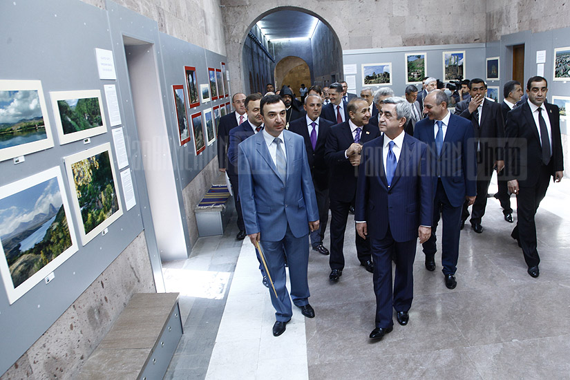 День Первой Республики Армения: Руководство Армении и Арцаха посетило мемориальный комплекс «Сардарапат»