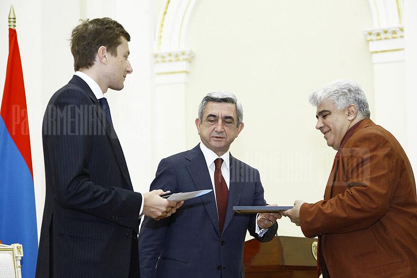 President Serzh Sargsyan awards scientists and artists for significant contribution in 2010