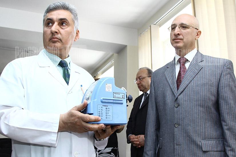 Ереванский офис ОБСЕ подарил медицинскую аппаратуру больнице «Мурацан»