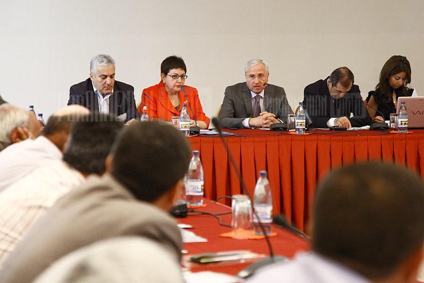 RA Ministry of Agriculture, World Bank and Heifer International's Armenian office organize a discussion