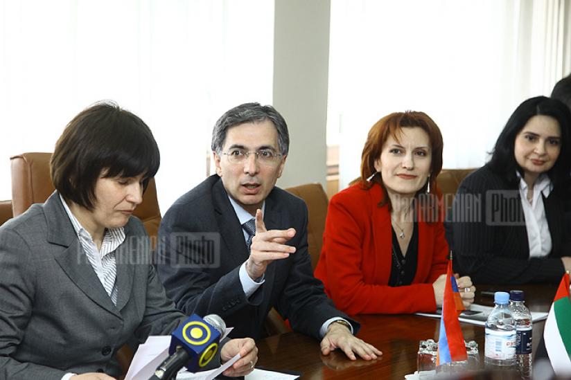 Встреча с женщинами-предпринимателями из ОАЭ в Министерстве экономики Армении