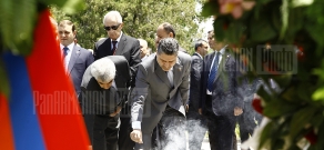 Президент Армении и другие официальные лица страны почтили память бывшего премьер-министра РА Андраника Маргаряна