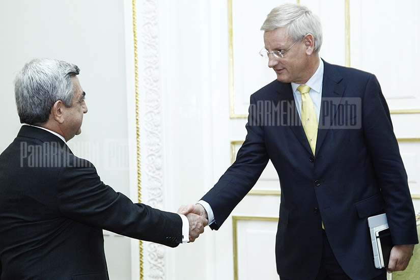 RA President Serzh Sargsyan receives Swedish FM Carl Bildt