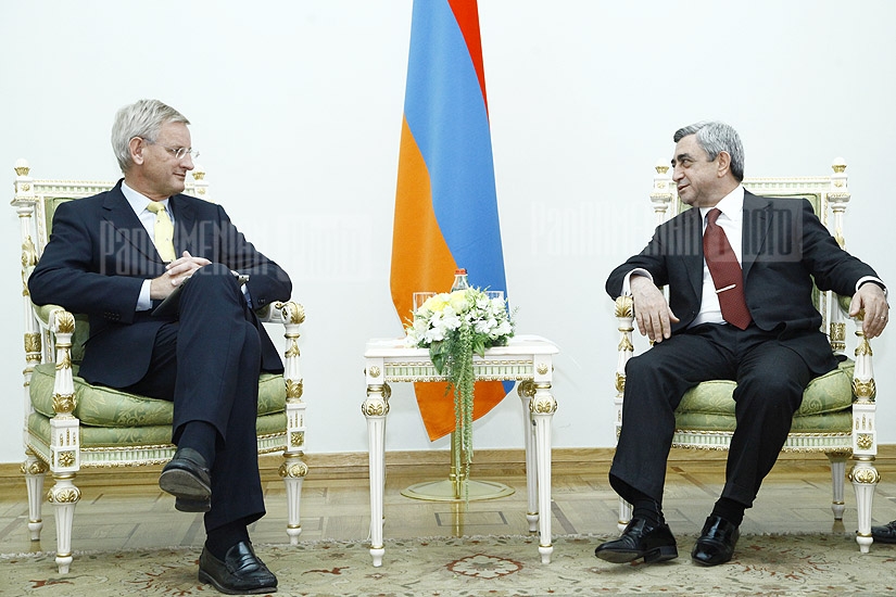 RA President Serzh Sargsyan receives Swedish FM Carl Bildt