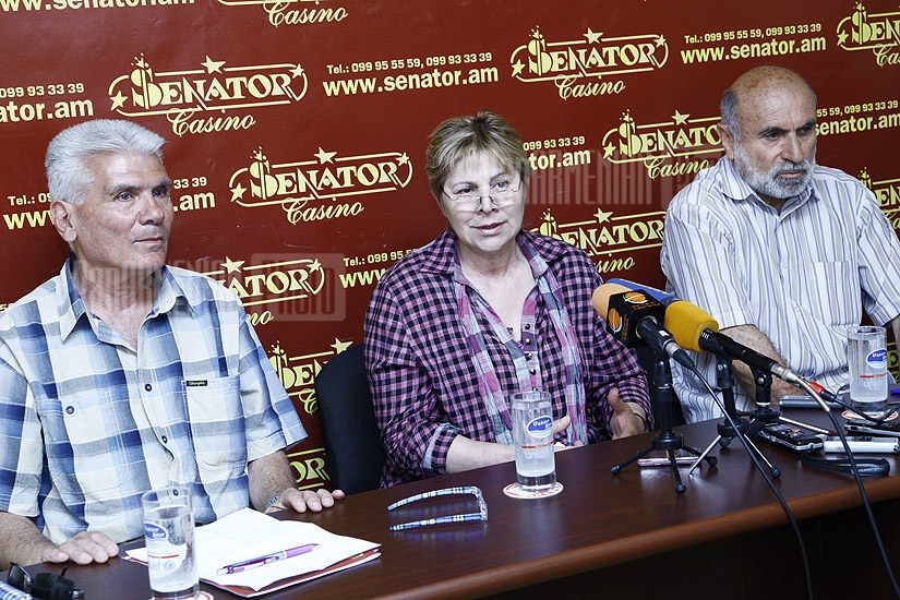 Press conference of the chairman of National Association of Consumers Melita Hakobyan, head of Marketing Monitoring Department Frunze Haytyan and the expert of the association Levon Achemyan