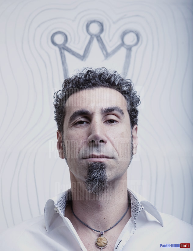Serj Tankian. American-Armenian singer