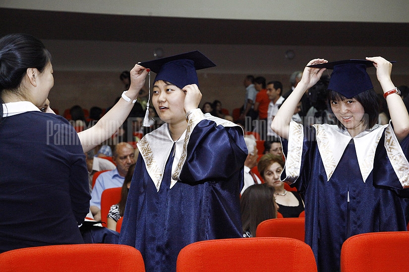В Педагогическом Университете Армении состоялась церемония вручения магистрских дипломов 