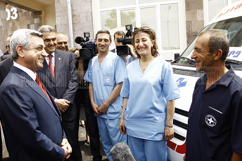 RA President Serzh Sargsyan visits ambulance center