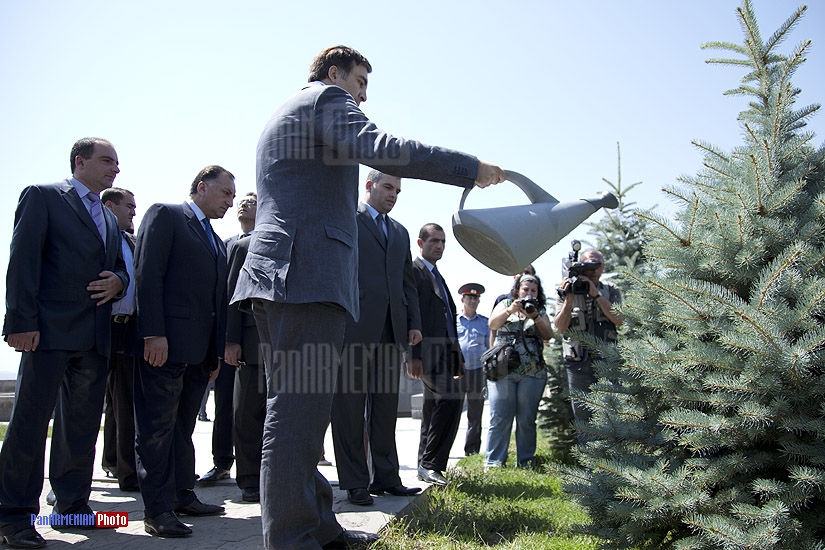Mikheil Saakashvili at Armenian Genocide Memorial