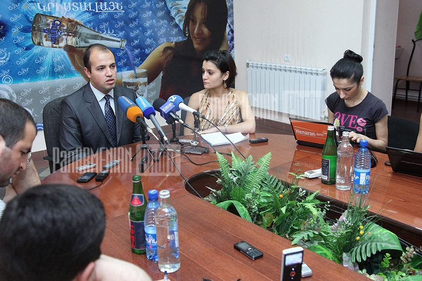 Press conference of political scientist Hrant Melik-Shahnazaryan