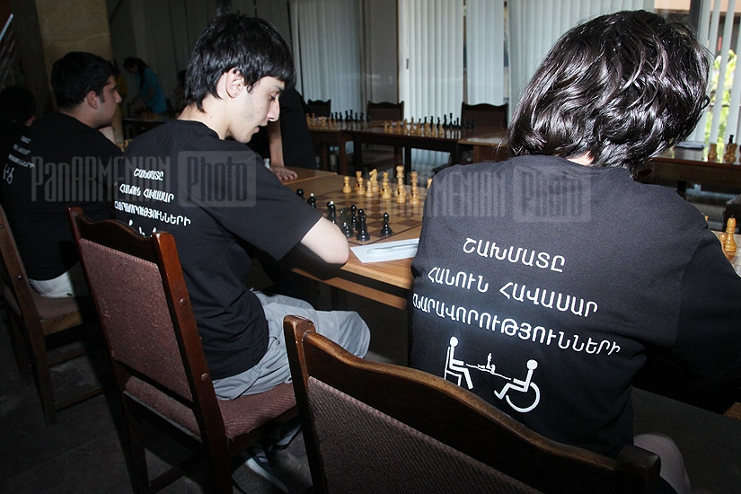Левон Аронян принял участие в шахматном турнире “Спорт ради равных возможностей”